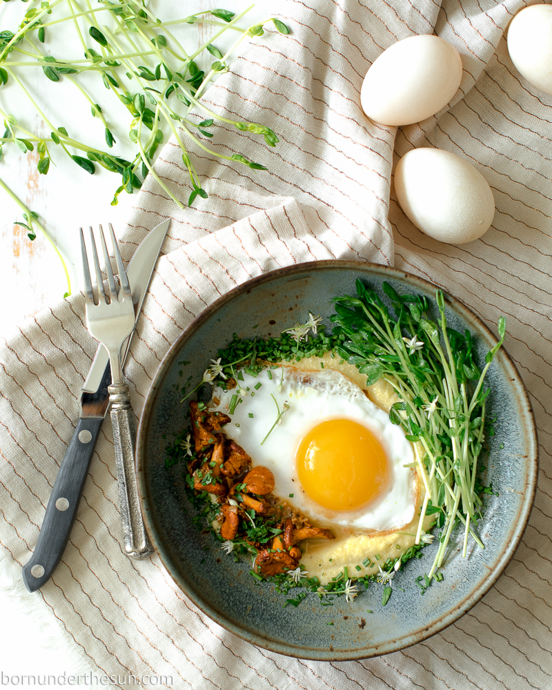 Cauliflower grits, chanterelle and the perfect sunny side up egg